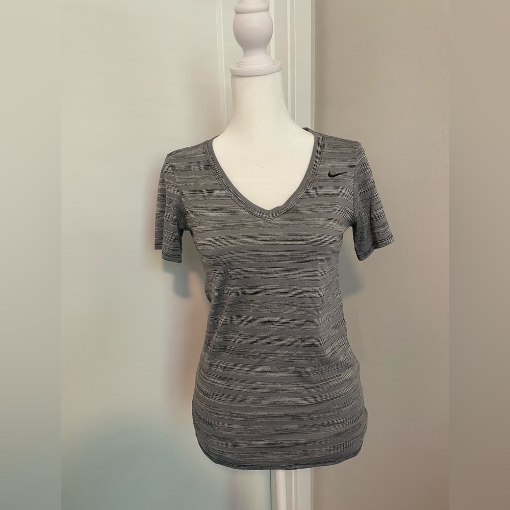 Nike Gray Short Sleeve V-Neck Tee
